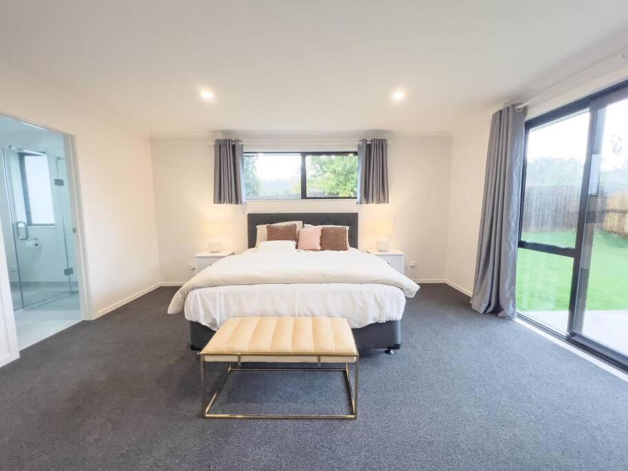 Rotorua Sunshine Brand New 4 Bedroom House Eksteriør billede